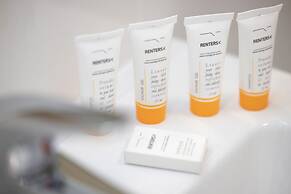 Sunset Resort Apartments by Renters