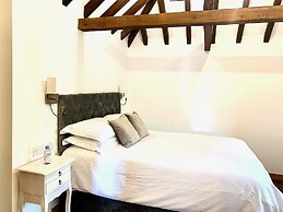 Boutique 3-bed Cottage in Hellingly