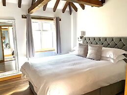 Boutique 3-bed Cottage in Hellingly