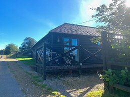 Boutique 3-bed Cottage in Hellingly
