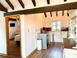 Boutique 3-bed Cottage in Hellingly