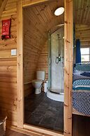 Woodpecker Pod With Views