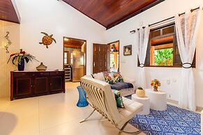 PF10 - Casa 3 Suítes a 300m da Praia