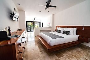 Casa del Jaguar Beach Hotel