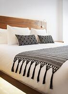 Casa del Jaguar Beach Hotel