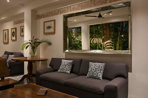 Casa del Jaguar Beach Hotel