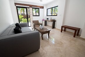 Casa del Jaguar Beach Hotel