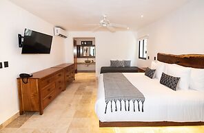 Casa del Jaguar Beach Hotel