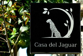 Casa del Jaguar Beach Hotel