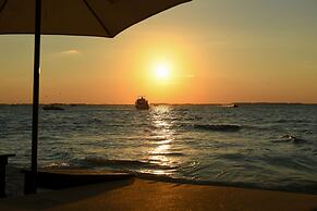 Casa del Jaguar Beach Hotel