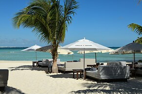 Casa del Jaguar Beach Hotel