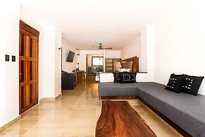 Casa del Jaguar Beach Hotel