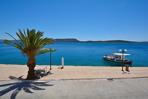 Villasonboard Rock Villa 3bed Jacuzzi Seaside