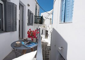 Alessios Mykonian Downtown Houses