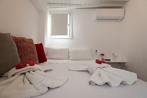 Alessios Mykonian Downtown Houses