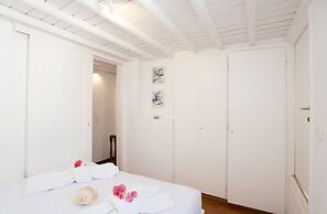 Alessios Mykonian Downtown Houses