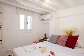 Alessios Mykonian Downtown Houses