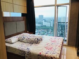 Treepark City Apartement by Echa