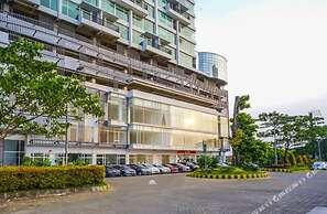 Treepark City Apartement by Echa