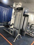 Stunning Holiday Stay With Free Gym and Parking