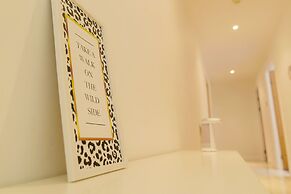 Stunning Holiday Stay With Free Gym and Parking