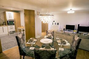 Stunning Holiday Stay With Free Gym and Parking