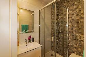 Inviting 2-bed Apartment in Armação de Pêra