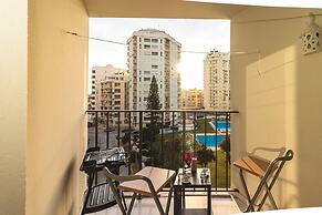Inviting 2-bed Apartment in Armação de Pêra