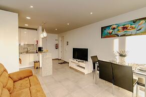 Inviting 2-bed Apartment in Armação de Pêra