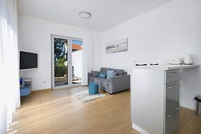 Beach Residences Caroline