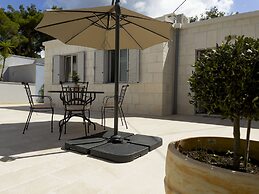 Beach Residences Caroline