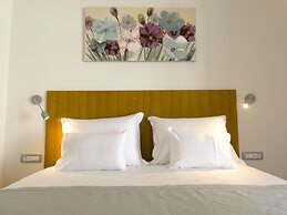 Beach Residences Caroline