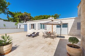 Beach Residences Caroline