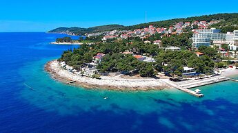 Beach Residences Caroline