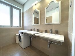 Beach Residences Caroline