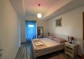 Authentic Villa With Terrace- Complete Privacy