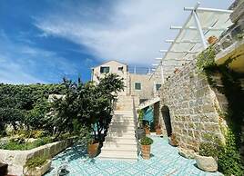 Authentic Villa With Terrace- Complete Privacy