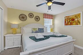 Luxurious, Grand Home, Themed Bedrooms and Large Pool Area #8cg099