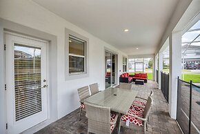 Luxurious, Grand Home, Themed Bedrooms and Large Pool Area #8cg099