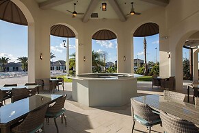 Luxurious, Grand Home, Themed Bedrooms and Large Pool Area #8cg099