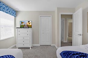 Luxurious, Grand Home, Themed Bedrooms and Large Pool Area #8cg099