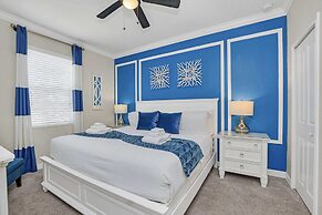 Luxurious, Grand Home, Themed Bedrooms and Large Pool Area #8cg099