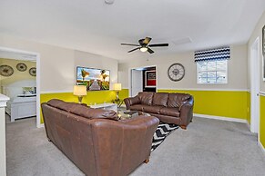 Luxurious, Grand Home, Themed Bedrooms and Large Pool Area #8cg099