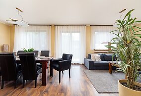 Family House Poreba Cracow by Renters