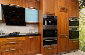 Family House Poreba Cracow by Renters