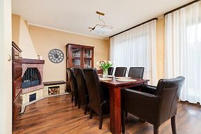 Family House Poreba Cracow by Renters