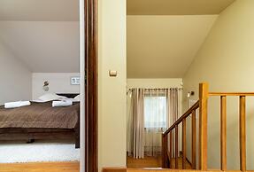 Family House Poreba Cracow by Renters