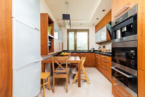 Family House Poreba Cracow by Renters