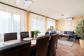 Family House Poreba Cracow by Renters