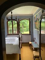 Welcome to Lush Tuscany and Beautiful Villa Adriano